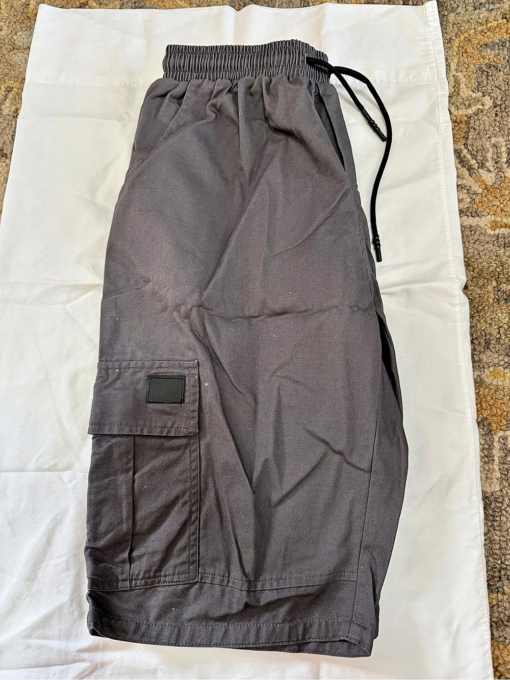K Men's Cargo Shorts in Gray Like New